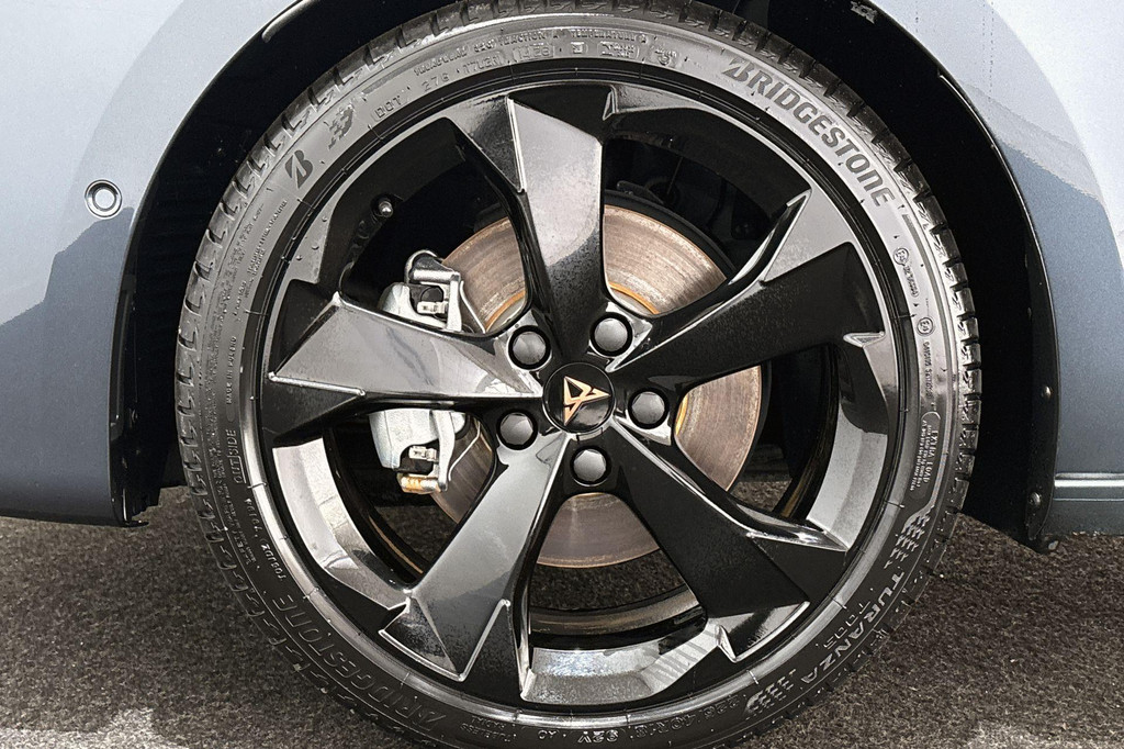 CUPRA Leon Sportstourer (KSV36V) met abonnement