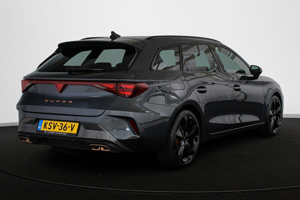 CUPRA Leon Sportstourer (KSV36V) met abonnement