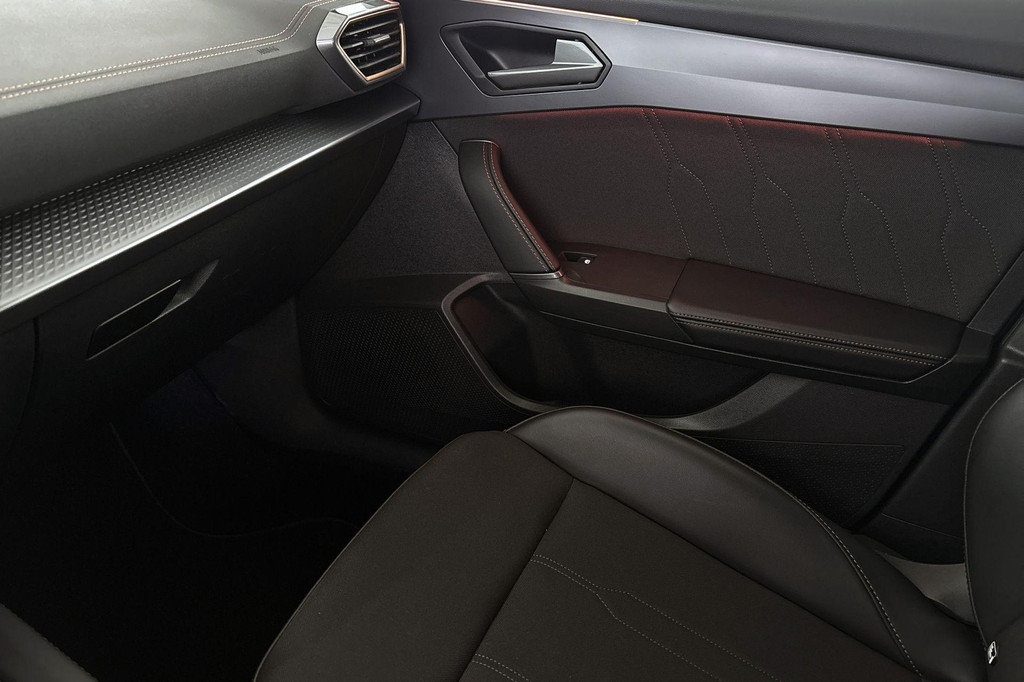 CUPRA Leon Sportstourer (KSV36V) met abonnement
