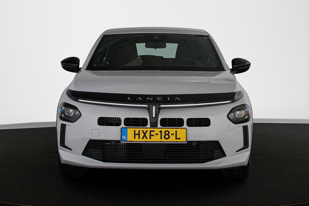 Lancia Ypsilon (HXF18L) met abonnement