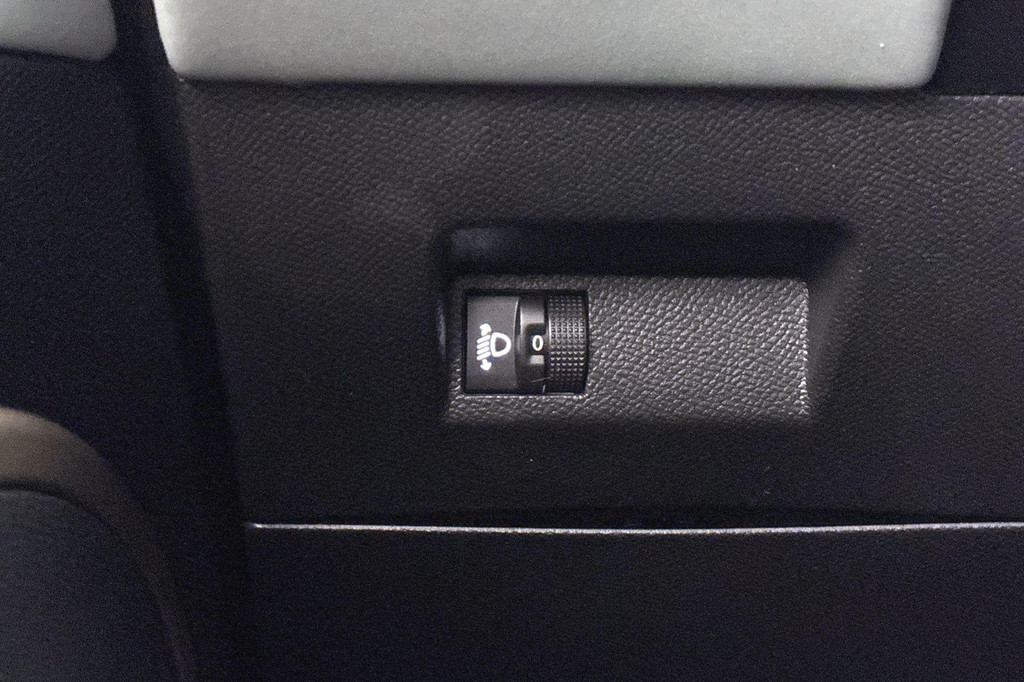 Lancia Ypsilon (HXF18L) met abonnement