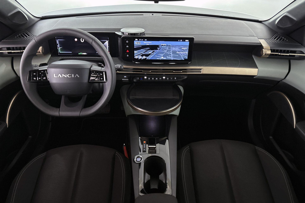 Lancia Ypsilon (HXF18L) met abonnement