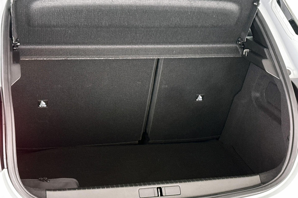 Lancia Ypsilon (HXF18L) met abonnement