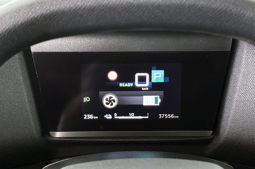 Citroën Ë-C4 (N572DS) met abonnement