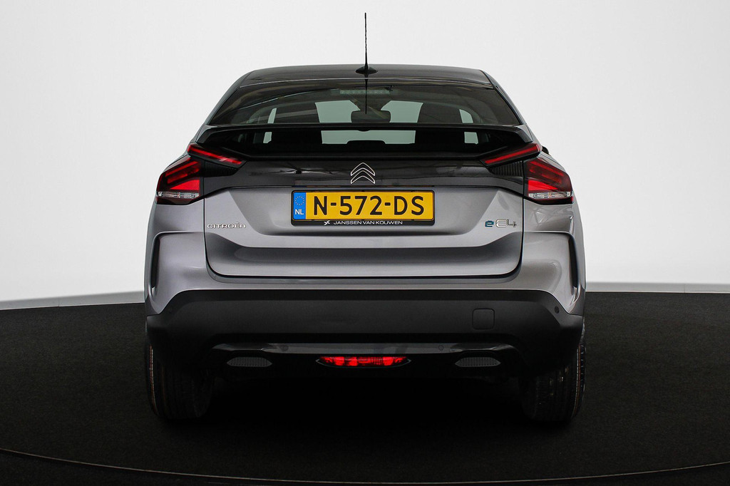 Citroën Ë-C4 (N572DS) met abonnement