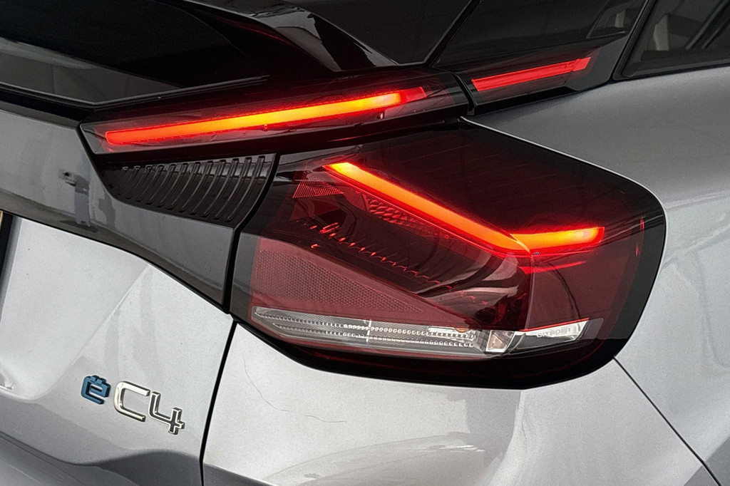 Citroën Ë-C4 (N572DS) met abonnement