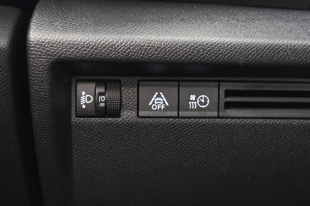 Citroën Ë-C4 (N572DS) met abonnement