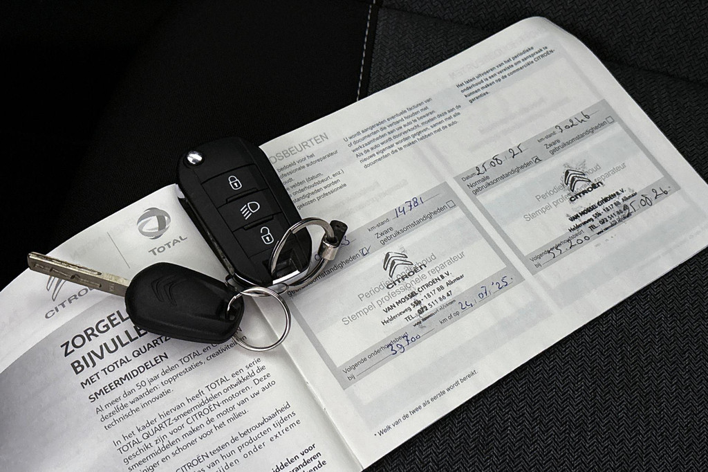 Citroën Ë-C4 (N572DS) met abonnement