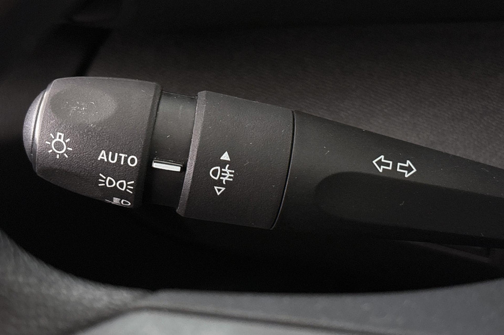 Citroën Ë-C4 (N572DS) met abonnement