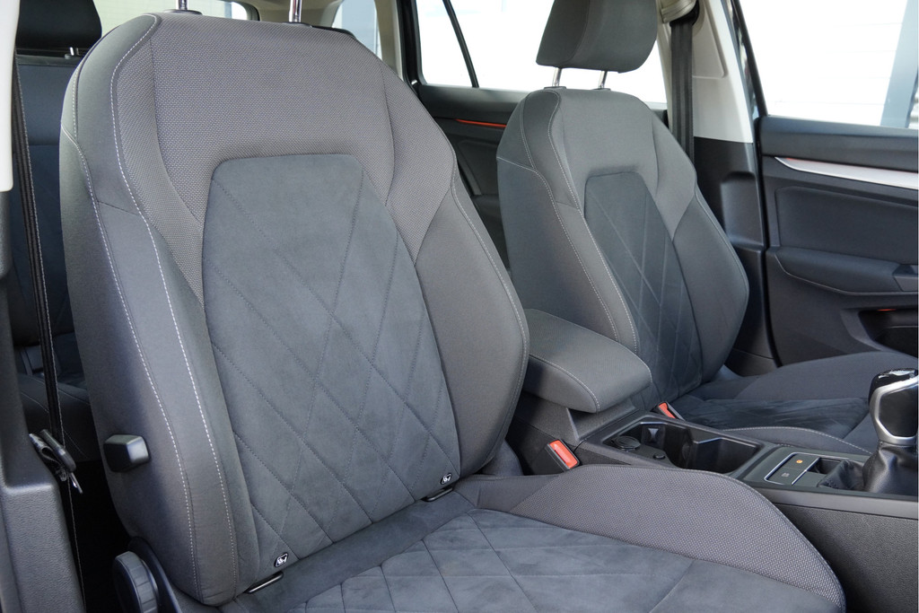 Volkswagen GOLF Variant (N566NZ) met abonnement