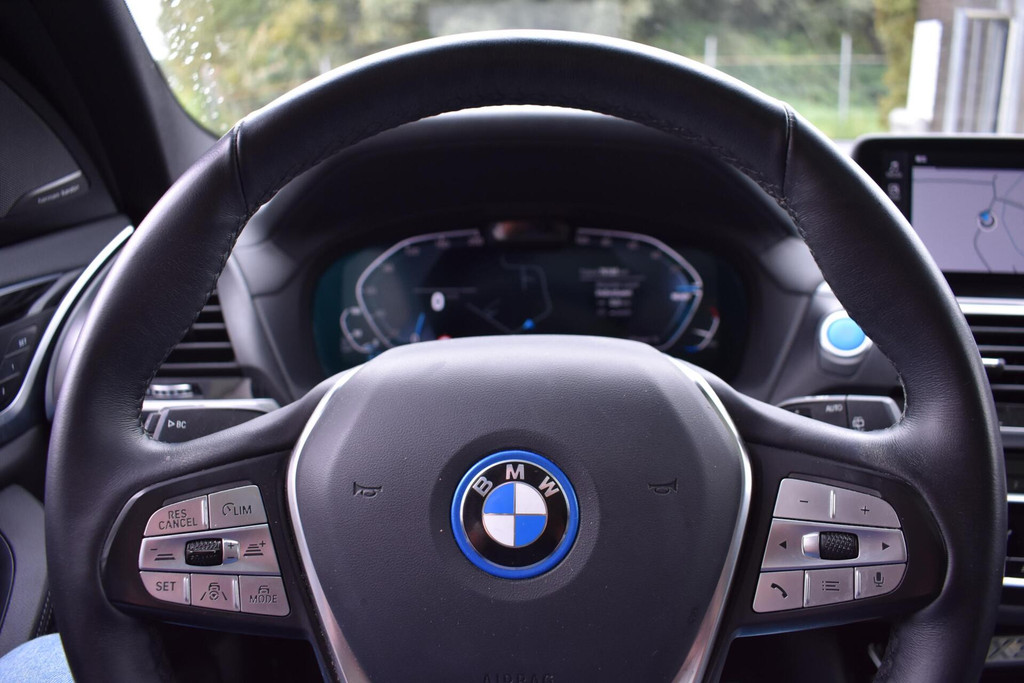 BMW iX3 (L279XH) met abonnement