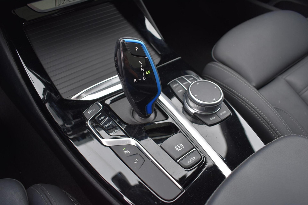 BMW iX3 (L279XH) met abonnement