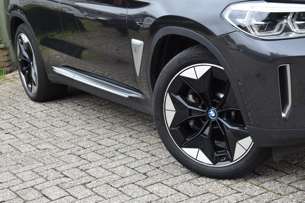BMW iX3 (L279XH) met abonnement