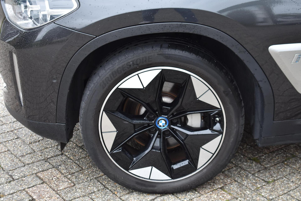 BMW iX3 (L279XH) met abonnement