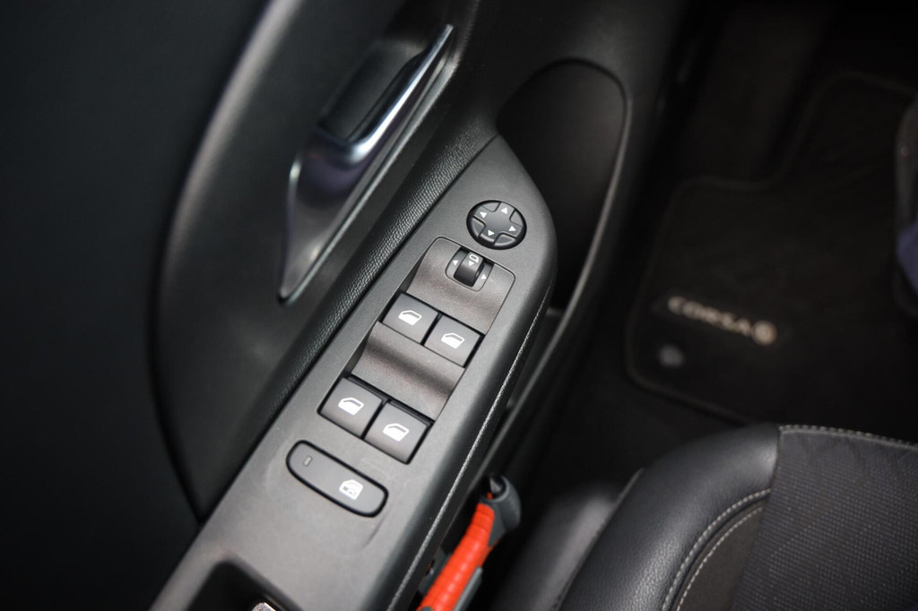 Opel CORSA-E (J856JD) met abonnement
