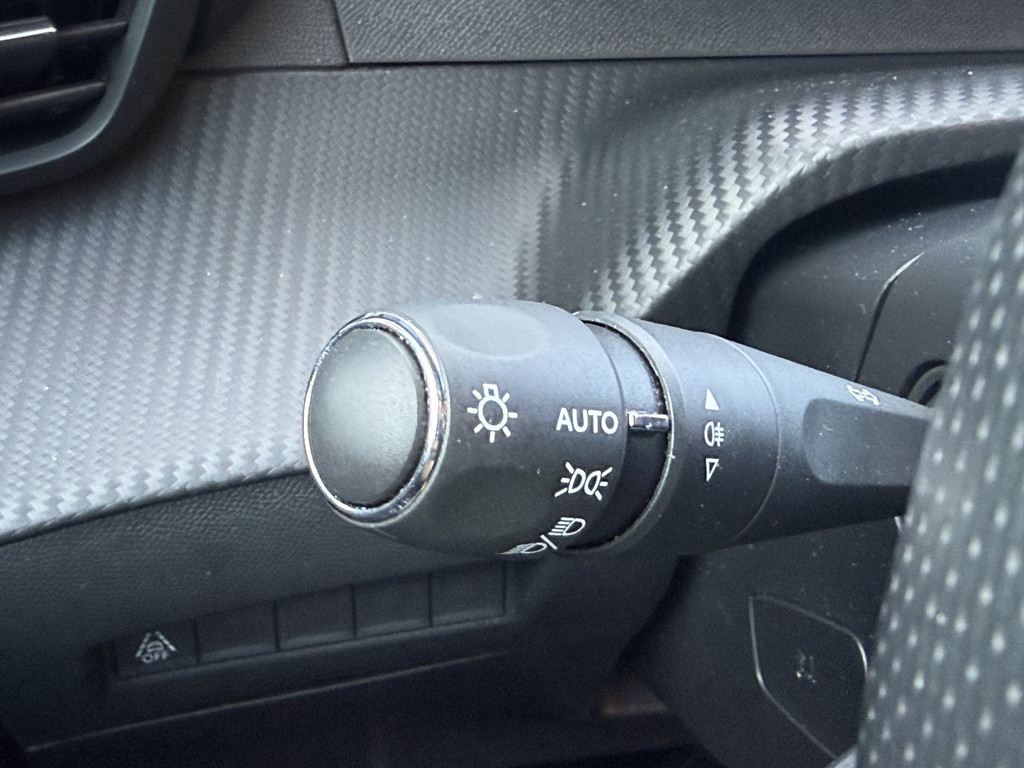 Peugeot e-2008 (T385ZS) met abonnement
