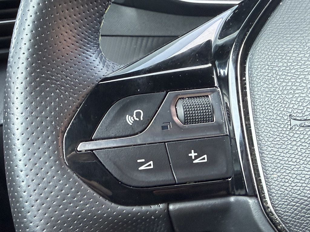 Peugeot e-2008 (T385ZS) met abonnement