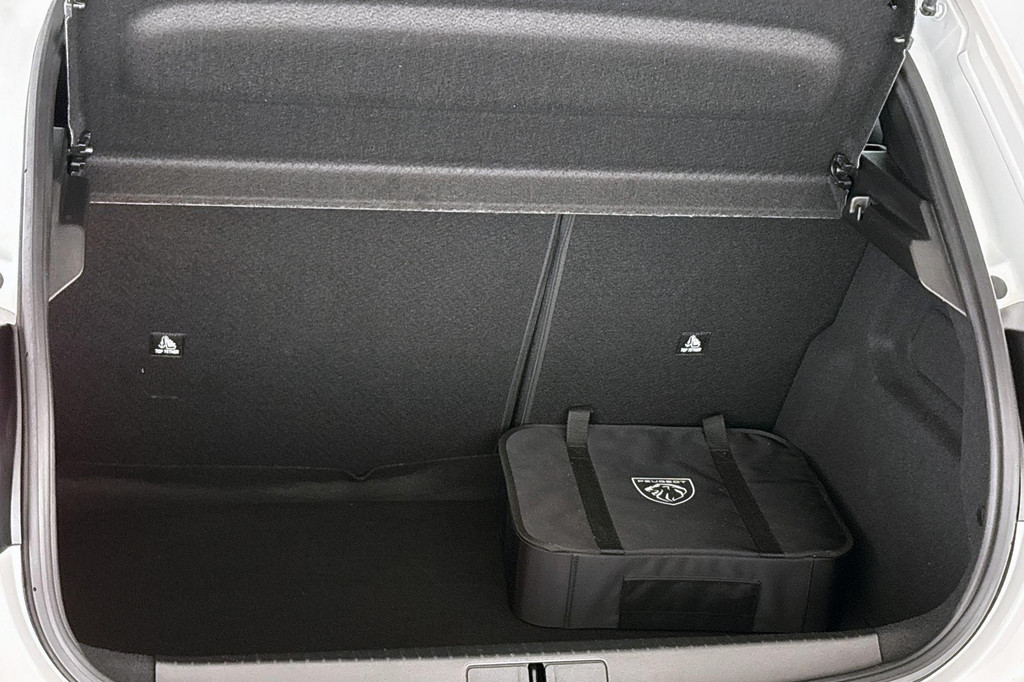 Peugeot e-208 (Z480PX) met abonnement