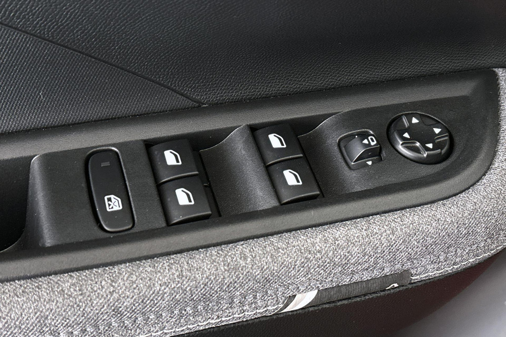 Opel Frontera (KKJ06H) met abonnement