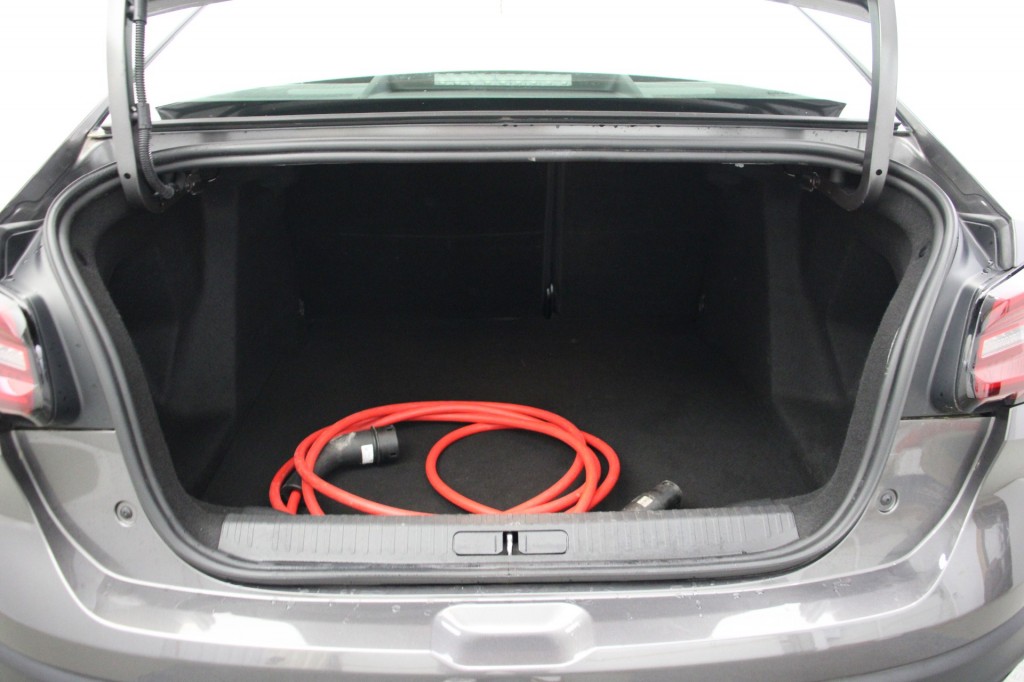 Citroën Ë-C4 (T863NX) met abonnement