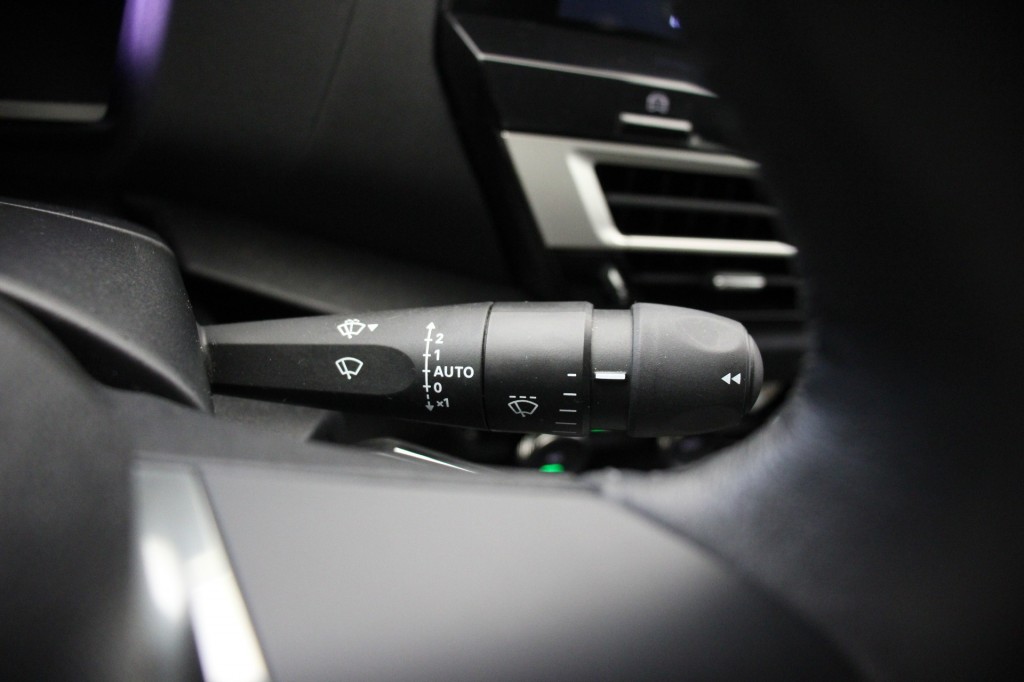Citroën Ë-C4 (T863NX) met abonnement