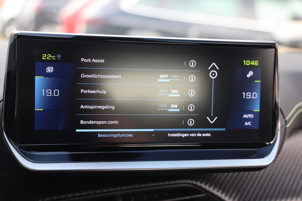 Peugeot e-208 (S582FL) met abonnement