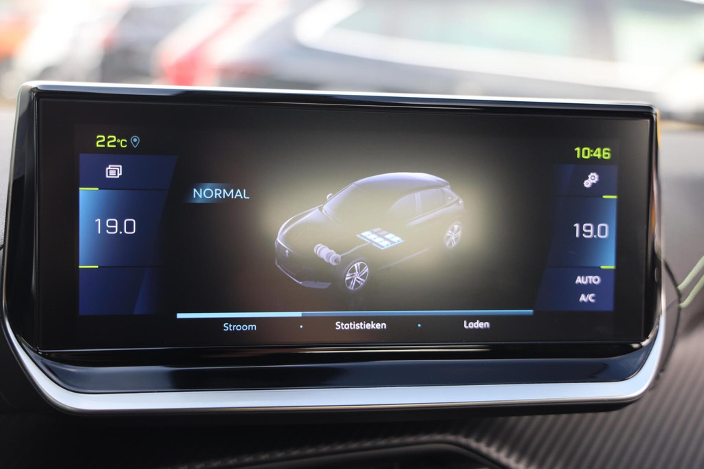 Peugeot e-208 (S582FL) met abonnement