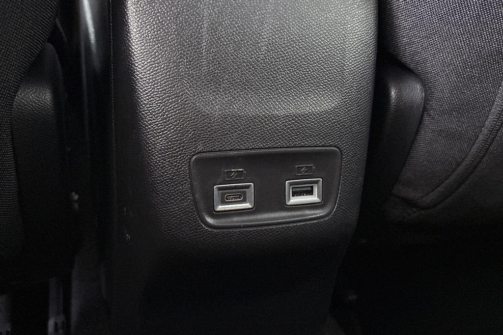 Peugeot 208 (HRV77P) met abonnement