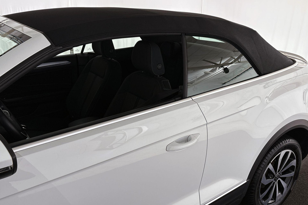 Volkswagen T-Roc Cabrio (KVD29K) met abonnement