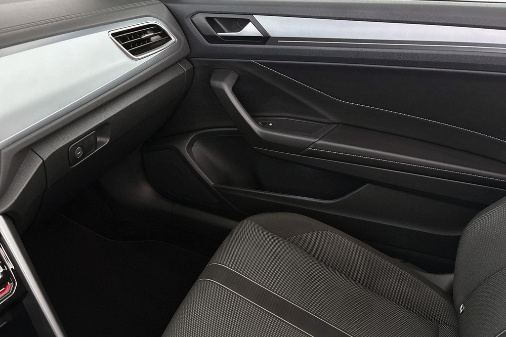 Volkswagen T-Roc Cabrio (KVD29K) met abonnement