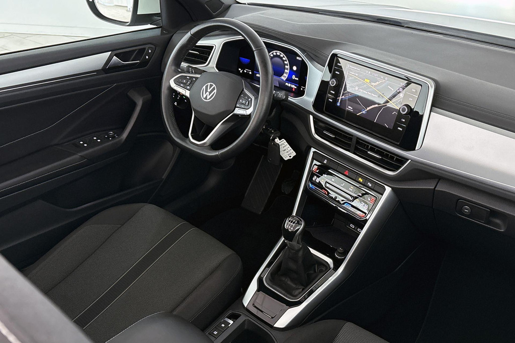 Volkswagen T-Roc Cabrio (KVD29K) met abonnement