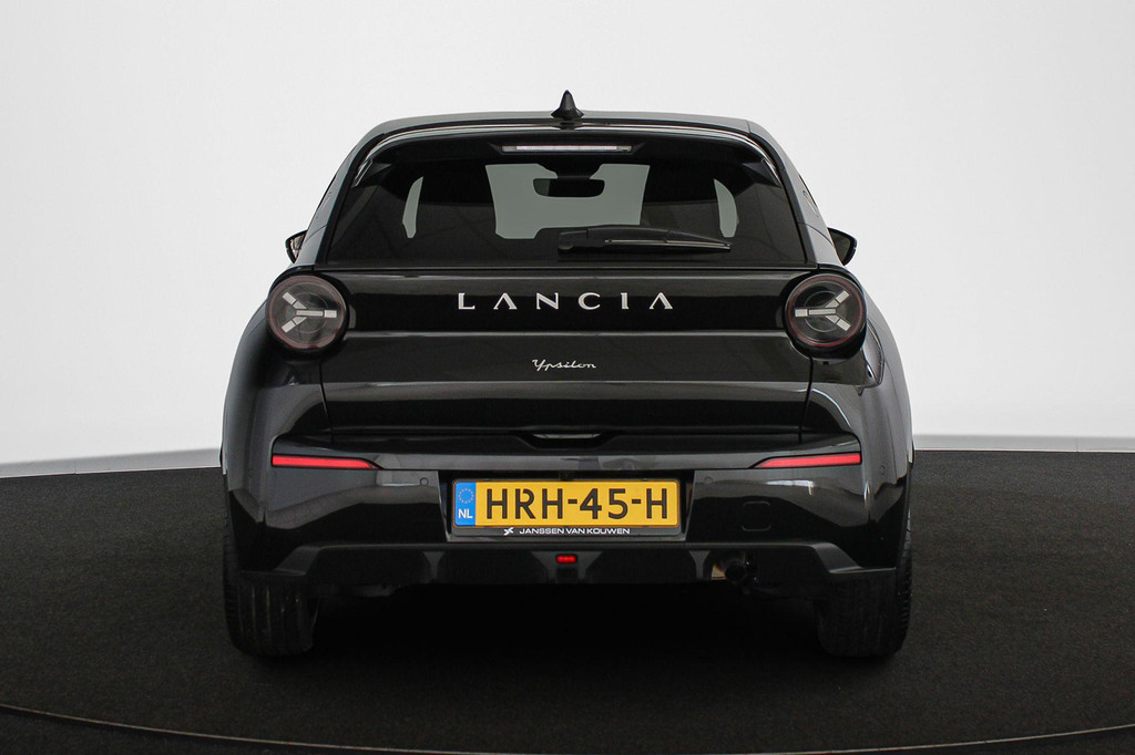Lancia Ypsilon (HRH45H) met abonnement