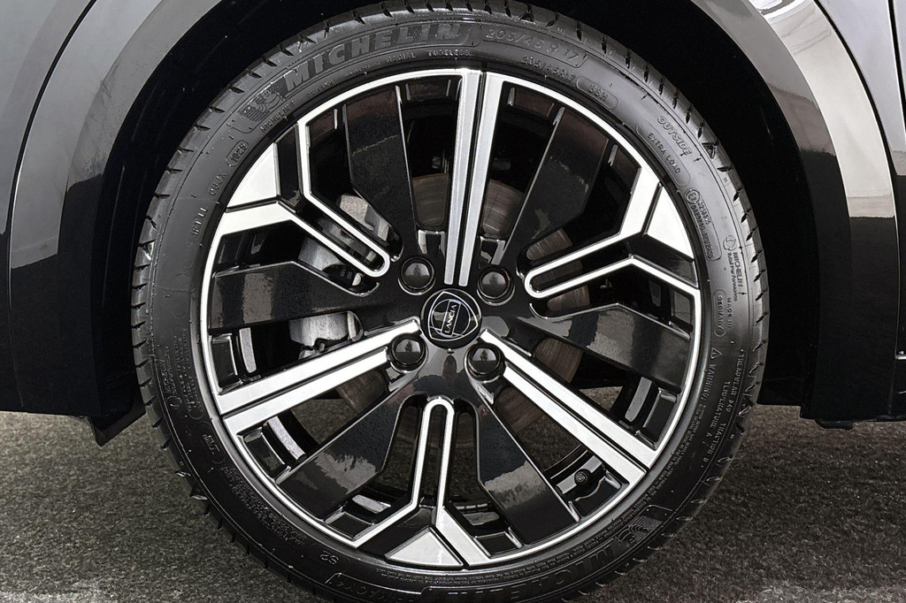 Lancia Ypsilon (HRH45H) met abonnement
