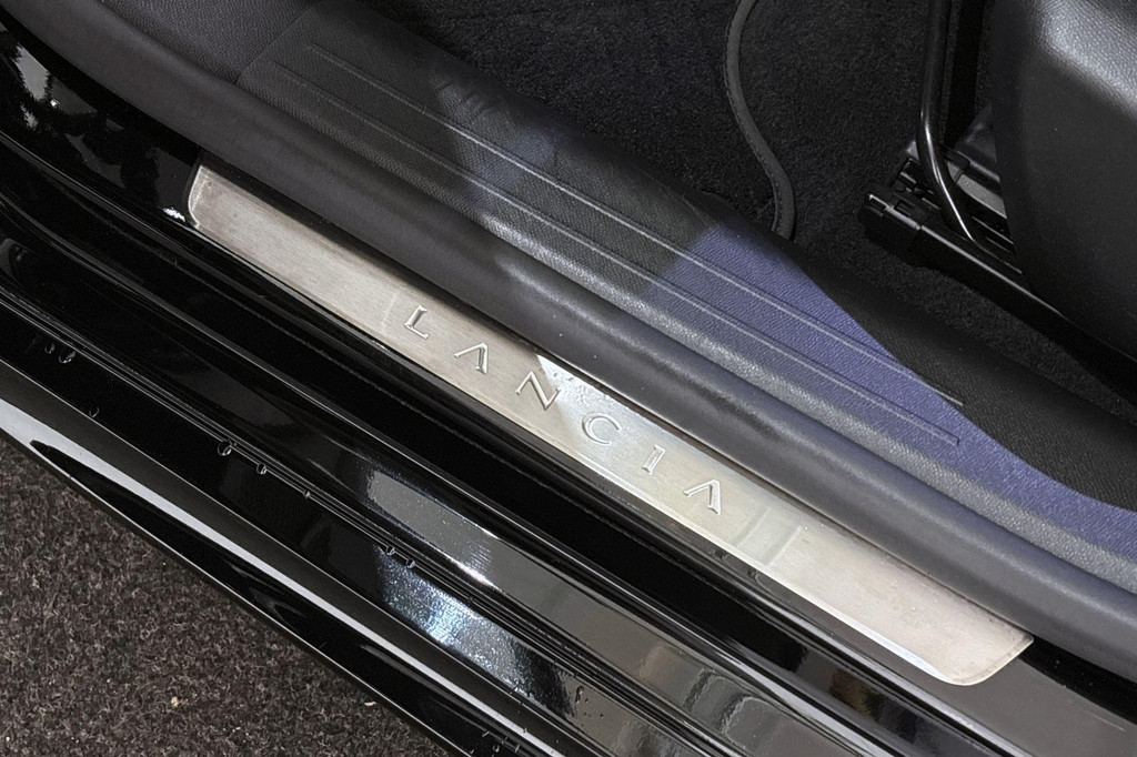 Lancia Ypsilon (HRH45H) met abonnement