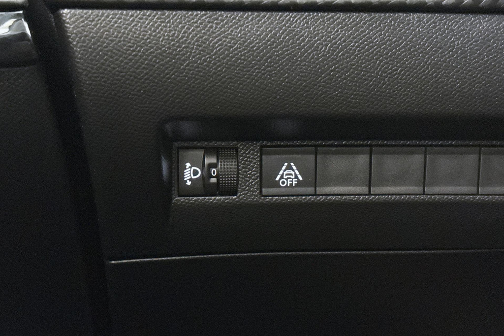 Peugeot e-208 (T436ZS) met abonnement