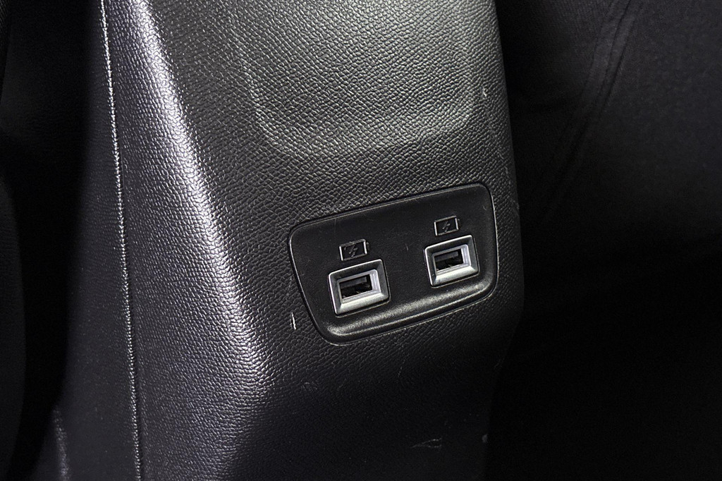 Peugeot e-208 (T436ZS) met abonnement