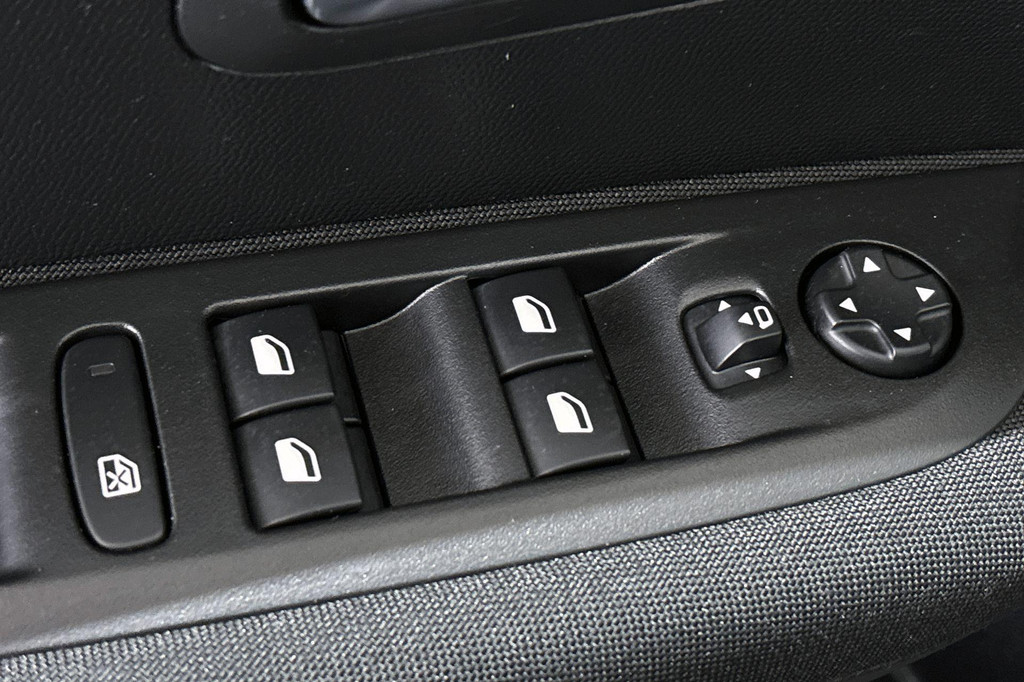 Peugeot 208 (T046TS) met abonnement