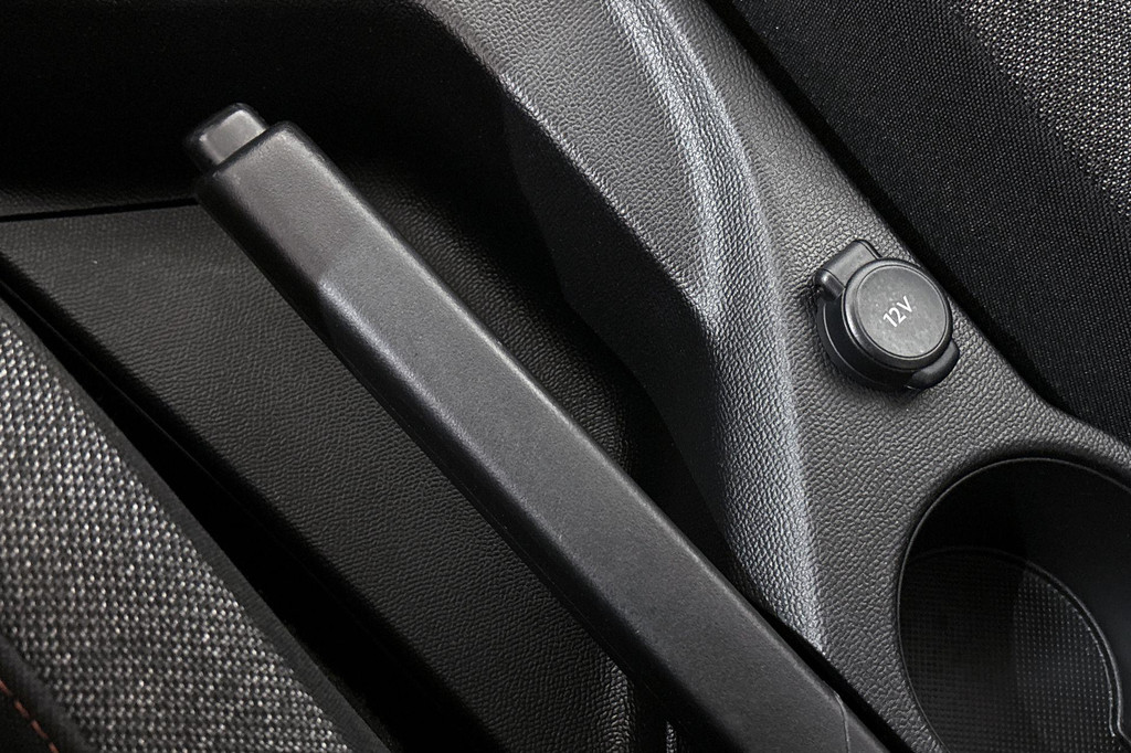 Peugeot 208 (T046TS) met abonnement