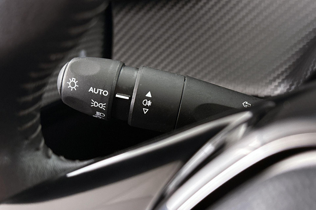 Peugeot 208 (T046TS) met abonnement