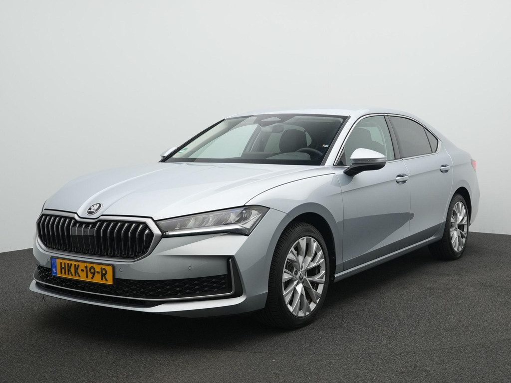 ŠKODA Superb (HKK19R) met abonnement