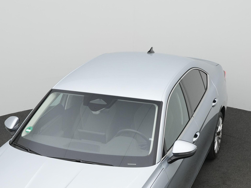 ŠKODA Superb (HKK19R) met abonnement