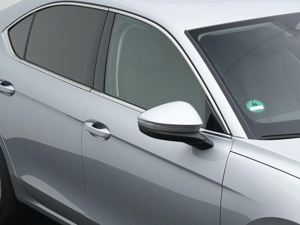 ŠKODA Superb (HKK19R) met abonnement