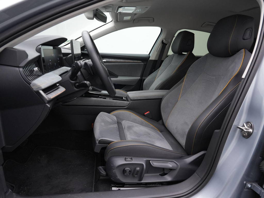 ŠKODA Superb (HKK19R) met abonnement