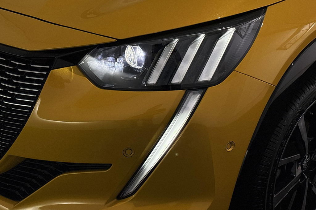 Peugeot 208 (P584GF) met abonnement