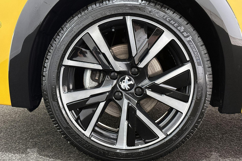 Peugeot 208 (P584GF) met abonnement