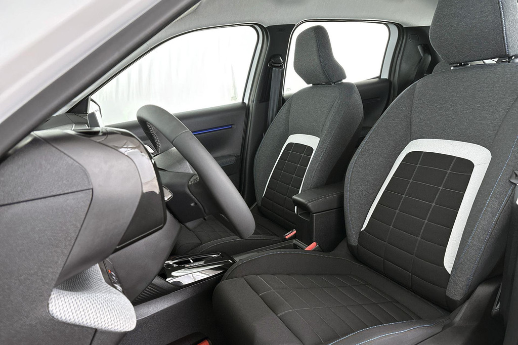 Citroën C3 (HZB44H) met abonnement