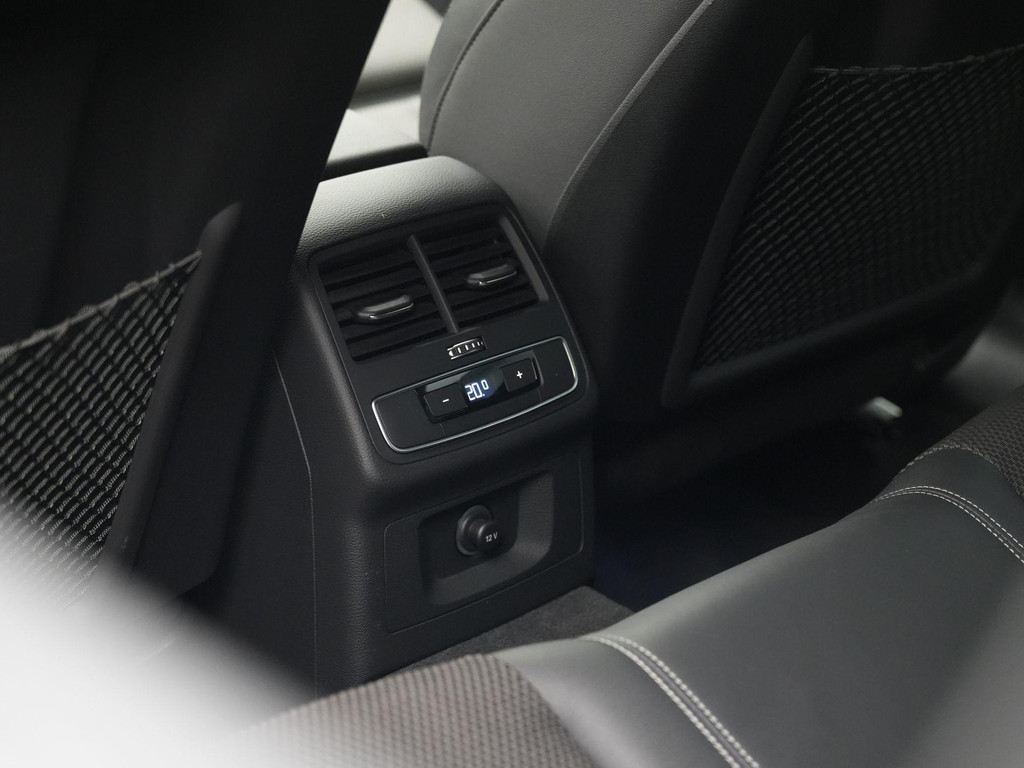 Audi A4 (S961BL) met abonnement