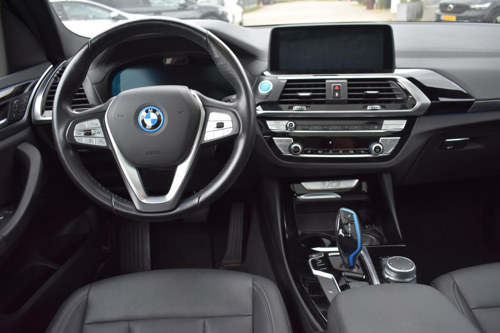 BMW iX3 (L715XX) met abonnement