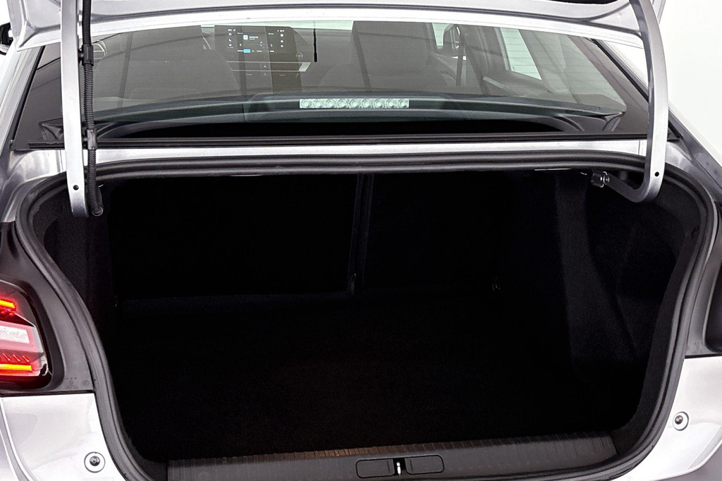Citroën Ë-C4 (T162PX) met abonnement