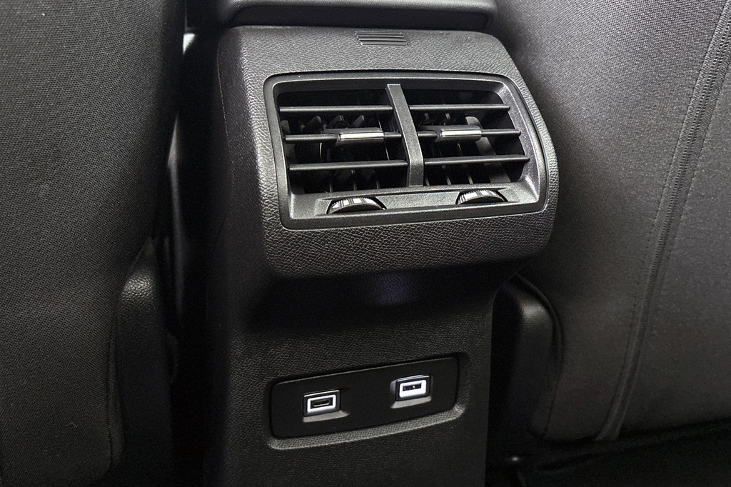 Citroën Ë-C4 (T162PX) met abonnement